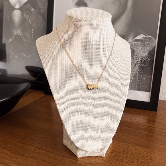 RESTOCKED ✨ 11:11 18K GOLD PLATED NECKLACE - Picture 6 of 6